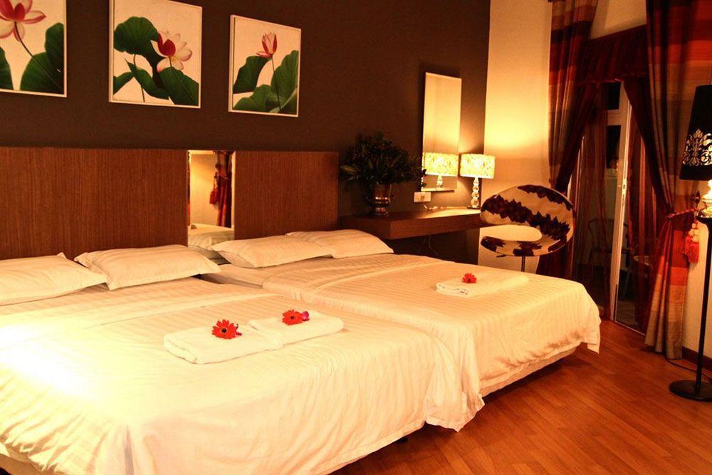 Arenaa Deluxe Hotel Malacca Extérieur photo