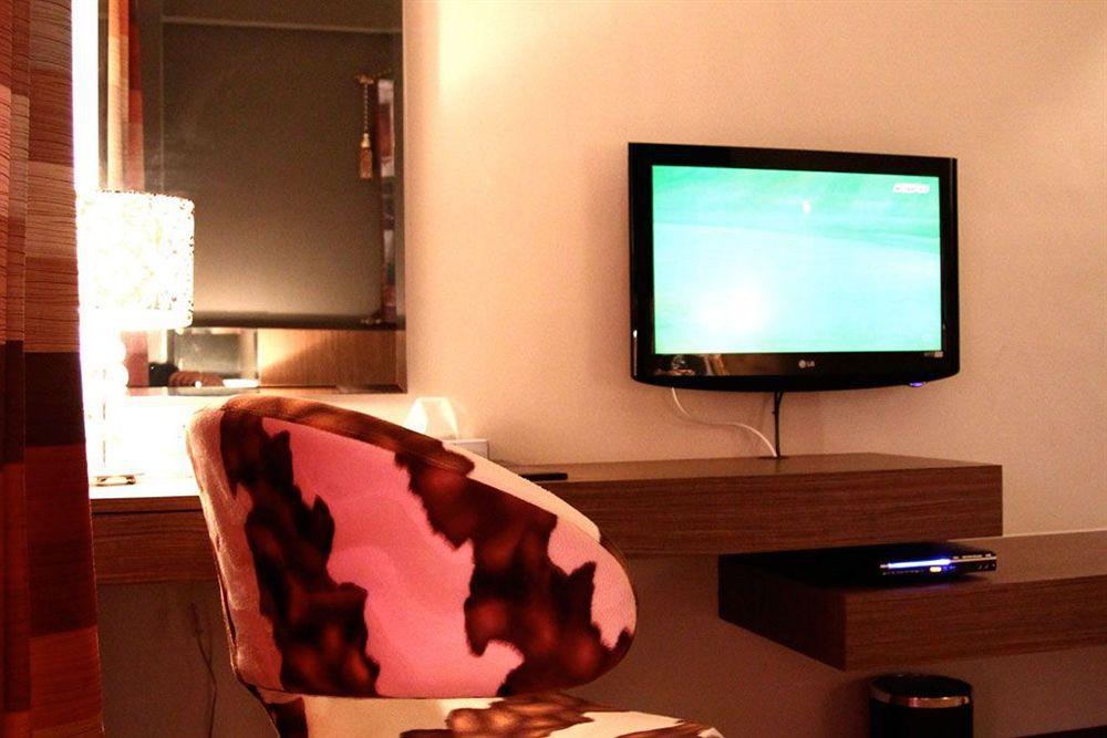 Arenaa Deluxe Hotel Malacca Extérieur photo