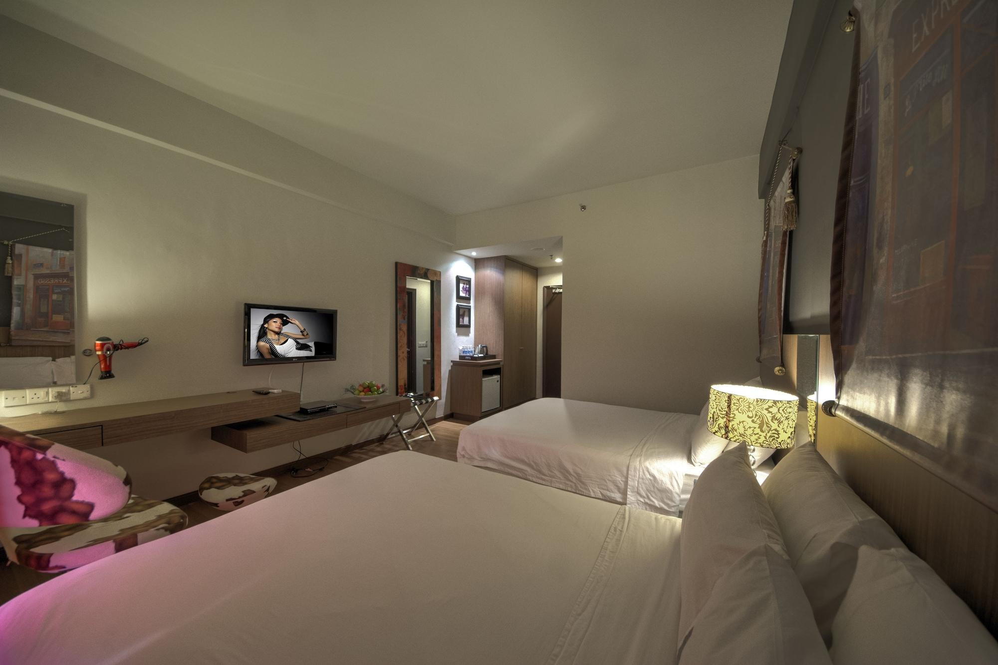 Arenaa Deluxe Hotel Malacca Extérieur photo