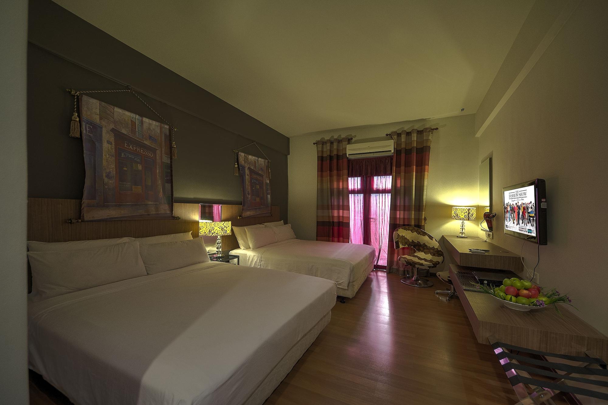 Arenaa Deluxe Hotel Malacca Extérieur photo