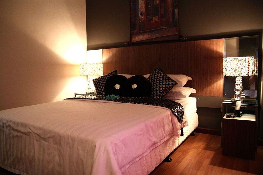 Arenaa Deluxe Hotel Malacca Extérieur photo