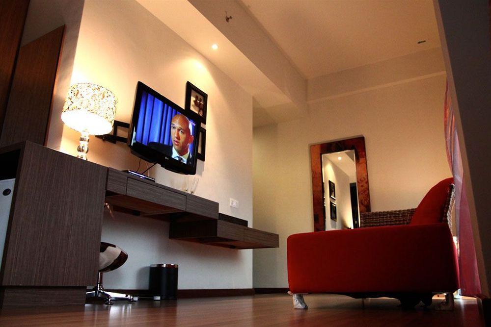 Arenaa Deluxe Hotel Malacca Extérieur photo