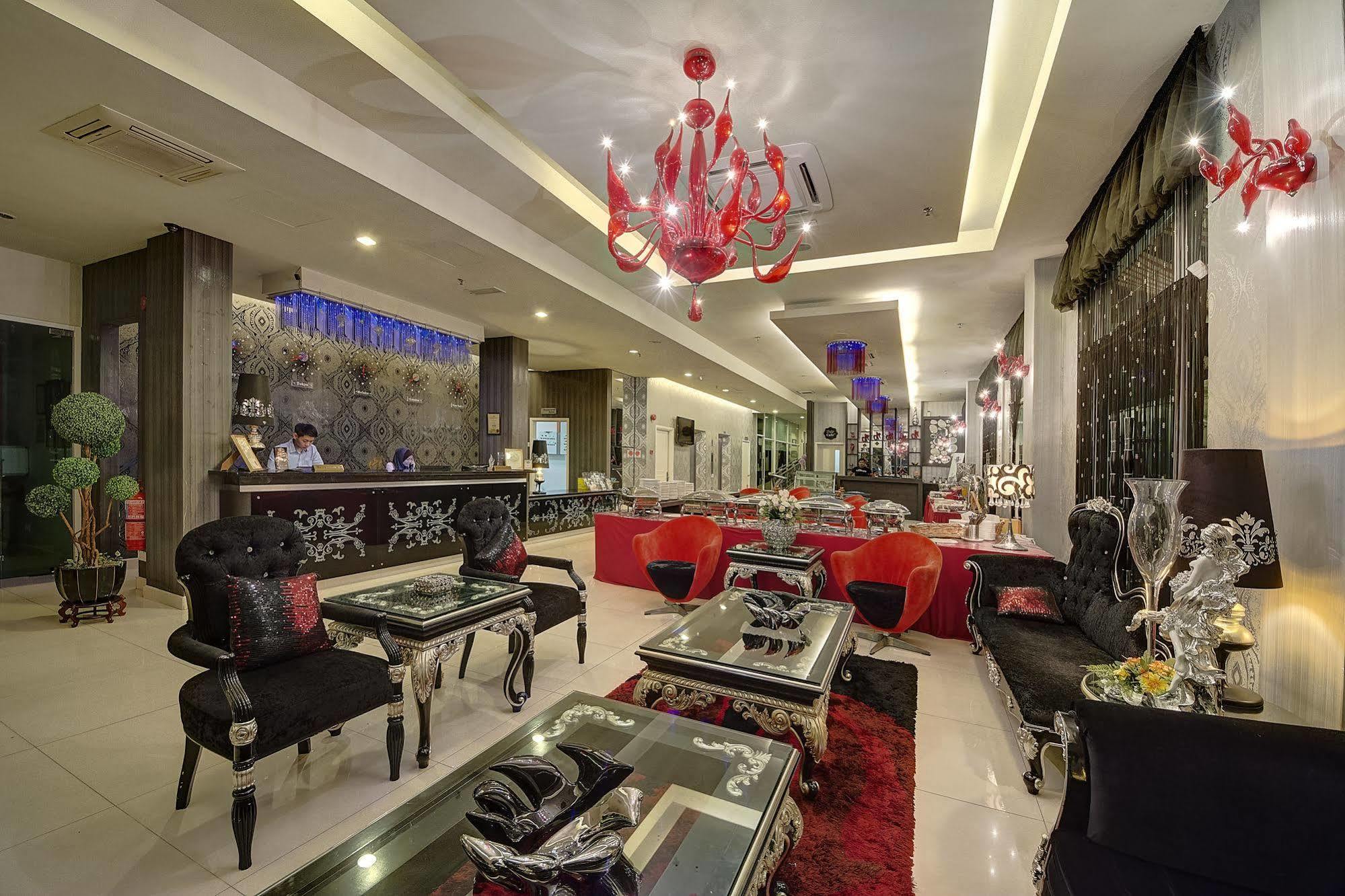 Arenaa Deluxe Hotel Malacca Extérieur photo