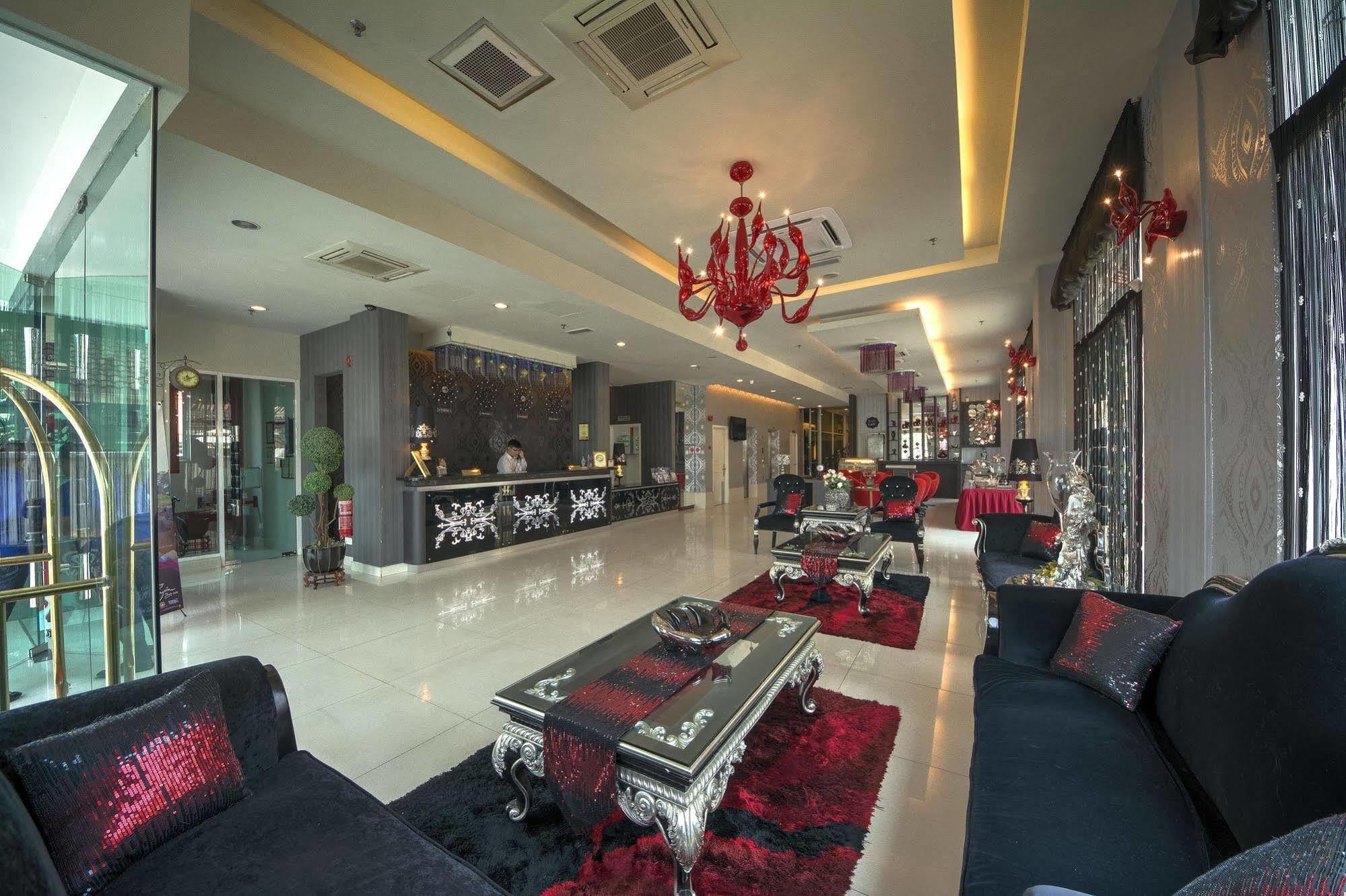 Arenaa Deluxe Hotel Malacca Extérieur photo